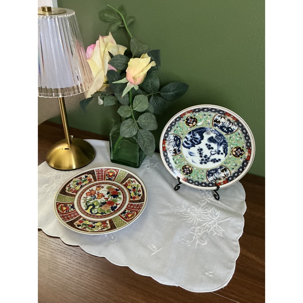 Japanese Imari Style Decorative Plates Set of 2 Floral Bird Porcelain Vintage